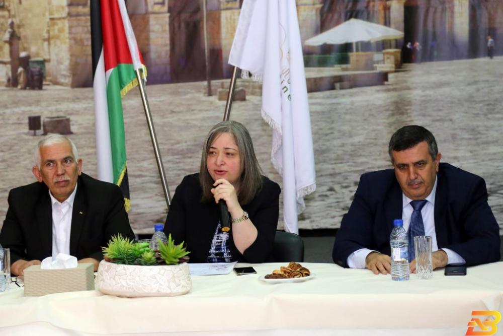 جانب من الجلسة بحث المسودة النهائية لخطة تطوير عنقود السياحة في محافظة بيت لحم