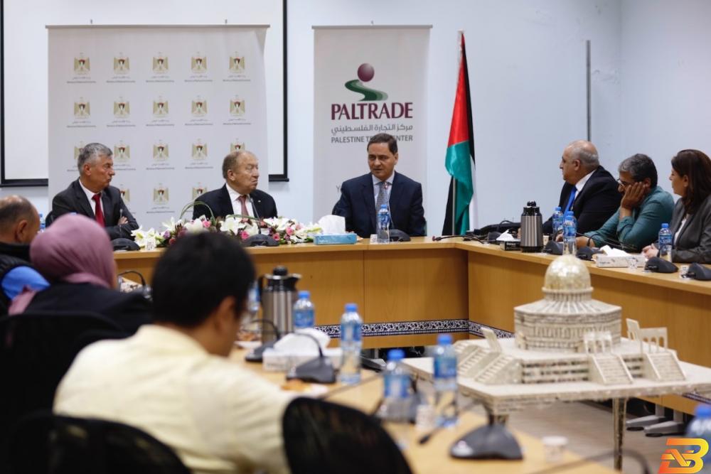جانب من المؤتمر الصحفي-تصوير وفا إطلاق جائزة المصدر الفلسطيني للعام 2018