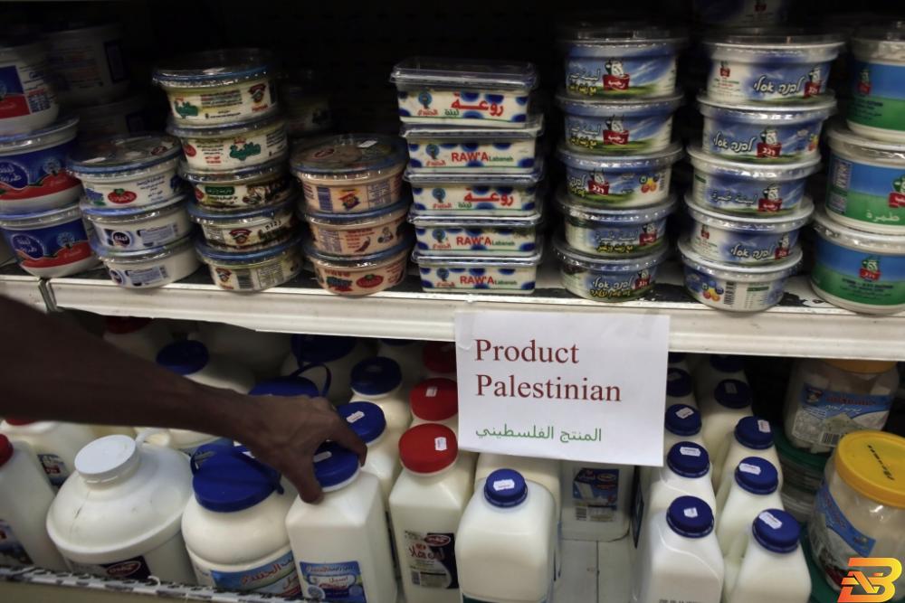 صورة توضيحية-منتجات فلسطينية على رفوف أحد المحال التجارية-أرشيف وكالات قرار الانفكاك الاقتصادي يؤجج الاحتجاجات في وجه نتنياهو