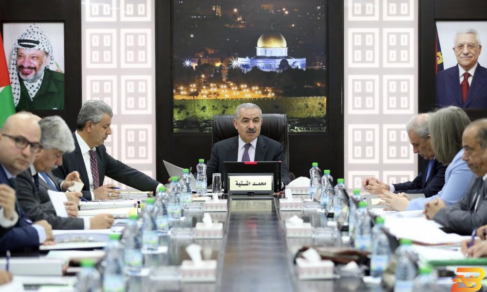 جانب من جلسة مجلس الوزراء الفلسطيني يوم الاثنين 25 تشرين ثاني 2019 مجلس الوزراء يقرر منع استيراد زيت الزيتون لهذا الموسم