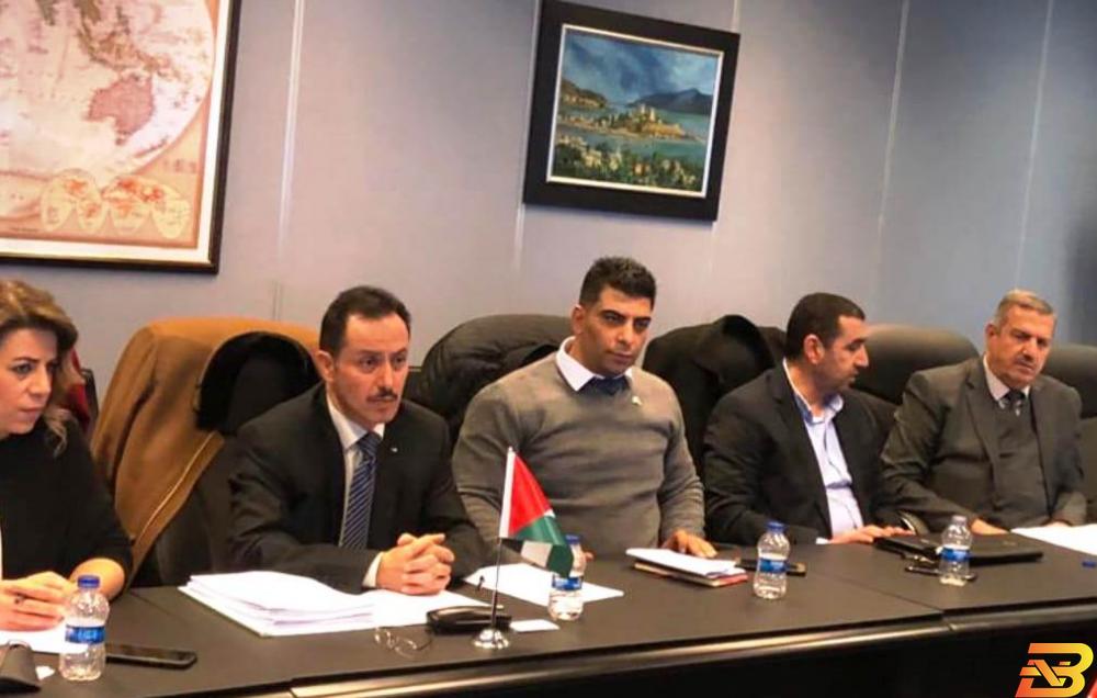 جانب من الاجتماع أنقرة: انطلاق أعمال اللجنة الاقتصادية الفلسطينية التركية المشتركة