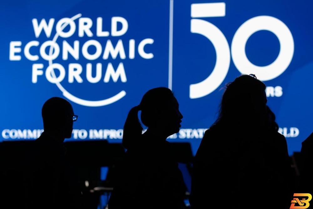 مشاركون في الدورة الـ50 لمنتدى دافوس-تصوير وكالات اشتية يشارك في منتدى دافوس الاقتصادي العالمي