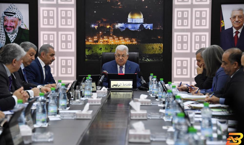 جانب من جلسة مجلس الوزراء الفلسطيني في رام الله الحكومة تقرر منع إدخال حزمة منتجات إسرائيلية الى الأسواق الفلسطينية
