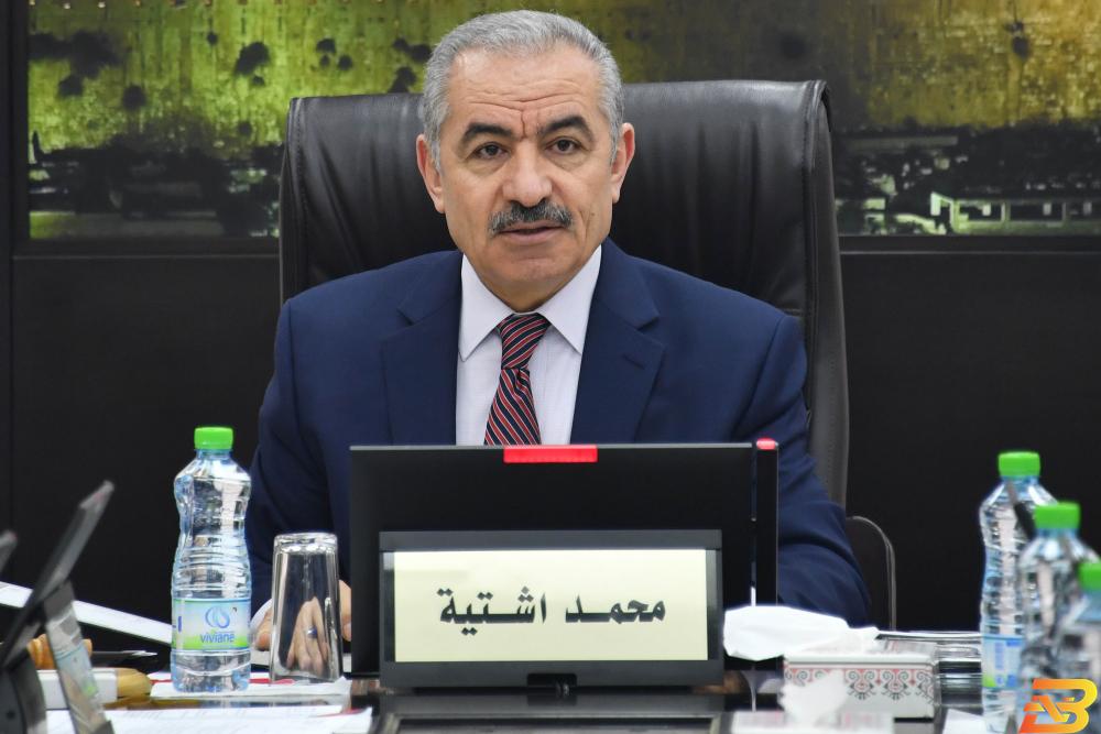 اشتية يدعو العمال الفلسطينيين إلى عدم العمل في المستوطنات
