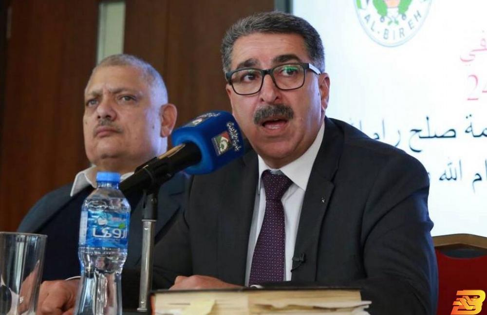 رئيس بلدية رام الله موسى حديد ورئيس بلدية البيرة عزام اسماعيل المحكمة تبرأ رئيسي بلديتي رام الله والبيرة