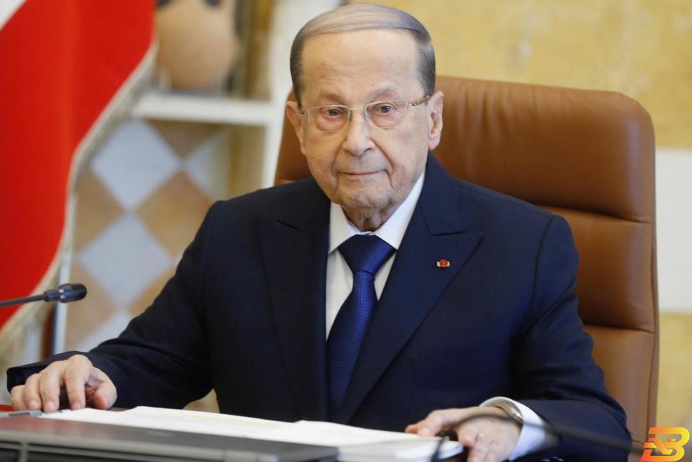 الرئيس اللبناني ميشال عون خلال اجتماع للحكومة في قصر بعبدا في لبنان يوم 22 يناير كانون الثاني 2020. تصوير: محمد عزاقير-رويترز. لبنان يبدأ التنقيب عن الغاز والنفط في البحر الخميس