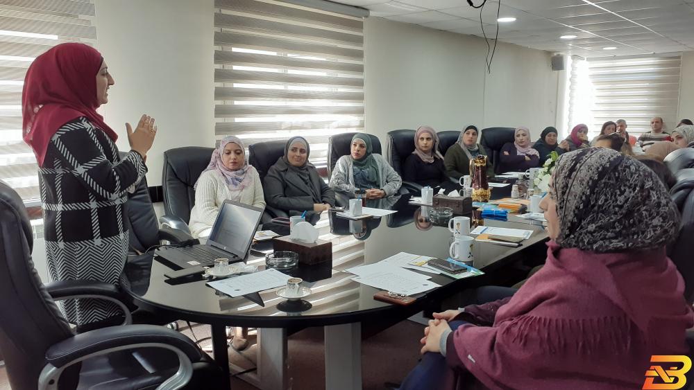 جانب من الورشة كهرباء القدس ووزارة شؤون المرأة تنظمان ورشة توعوية