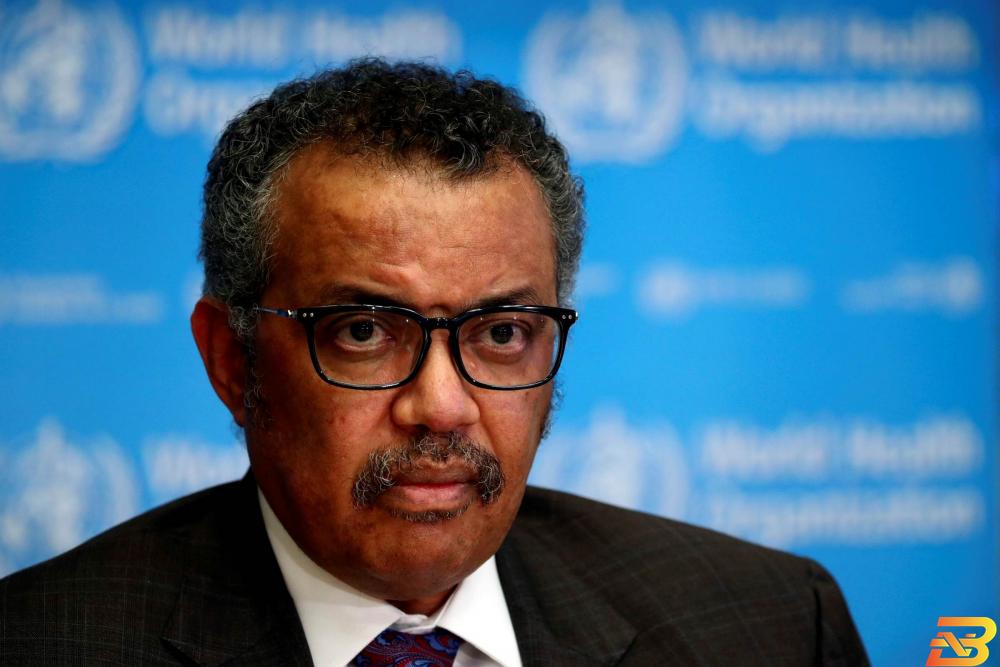تيدروس أدهانوم جيبريسوس الأمين العام لمنظمة الصحة العالمية خلال مؤتمر صحفي في جنيف يوم 28 فبراير شباط 2020. تصوير: دينيس باليبوس - رويترز. مدير منظمة الصحة العالمية: جائحة كورونا لن تنتهي قريبا