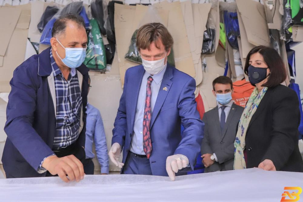 جانب من الزيارة الاتحاد الأوروبي يعلن عن دعم جديد لتنمية القطاع الخاص