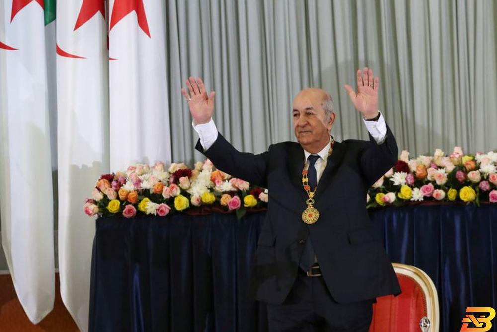 الرئيس الجزائري عبد المجيد تبون خلال مراسم في الجزائر يوم 19 ديسمبر كانون الأول 2019. تصوير: رمزي بودينا - رويترز. رئيس الجزائر يتعهد بتطوير موارد جديدة لتخفيف الأزمة الاقتصادية