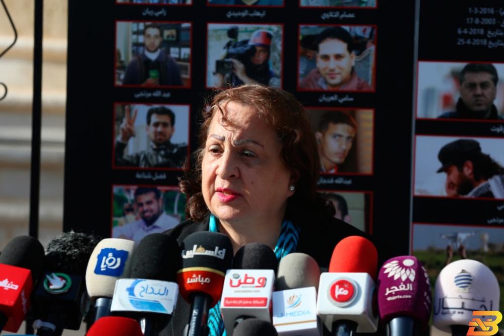 وزيرة الصحة مي الكيلة تتحدث خلال الايجاز الصحفي حول مستجدات فيروس كورونا في فلسطين (عدسة:بهاء نصر/وفا) وزيرة الصحة: غرامة مالية تنتظر من يخالف التدابير الوقائية