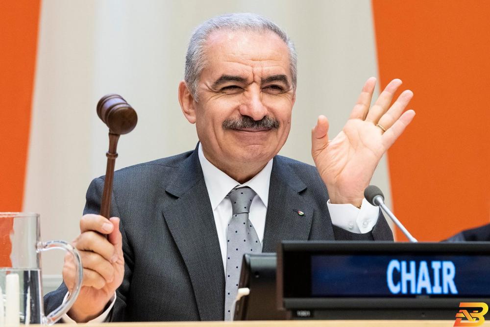 رئيس الوزراء محمد اشتية اشتية: تم الاتفاق مع البنوك على وقف أي إجراء بخصوص حسابات الأسرى