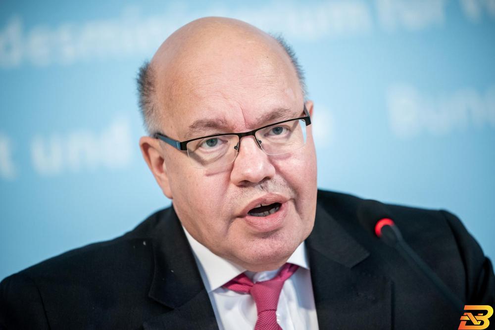 وزير الاقتصاد الألماني بيتر ألتماير في برلين يوم 8 أبريل نيسان 2020. صورة لرويترز من ممثل لوكالات الأنباء وزير الاقتصاد الألماني: يجب أن تحد أوروبا من اعتمادها على دول أخرى
