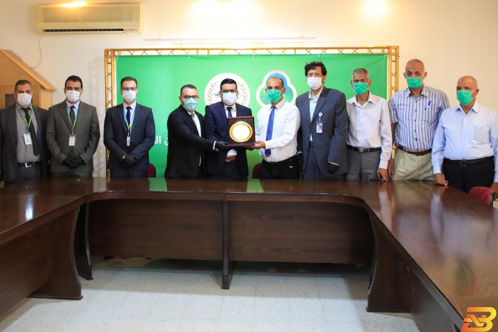 جانب من حفل الافتتاح جوال وبلدية عبسان الكبيرة تفتتحان قاعة تدريب واحتضان الأعمال