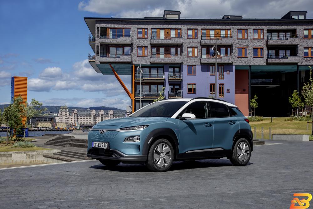 سيارة هيونداي كونا الكهربائية المدمجة متعددة الأغراض SUV مبيعات هيونداي كونا الكهربائية تتجاوز حاجز الـ100 ألف سيارة