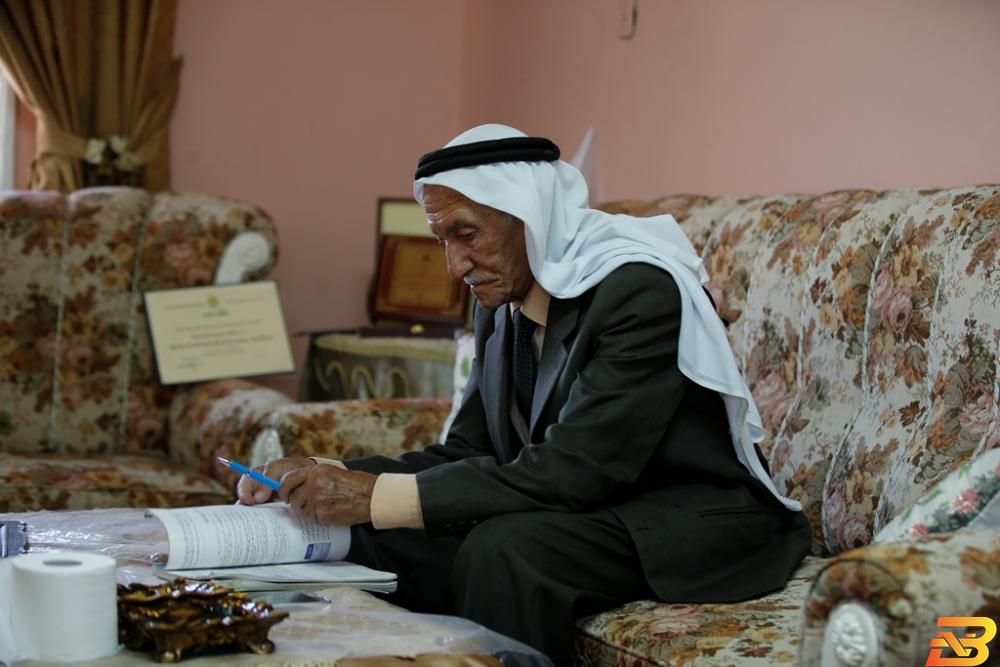 صورة توضيحية-أرشيف وفا الإحصاء: معدلات الأمية في فلسطين الأقل في العالم