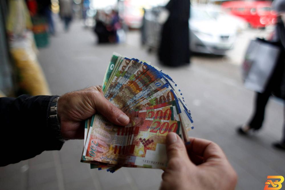 أوراق نقدية من عملة الشيقل-أرشيف رويترز أسعار العملات مقابل الشيقل