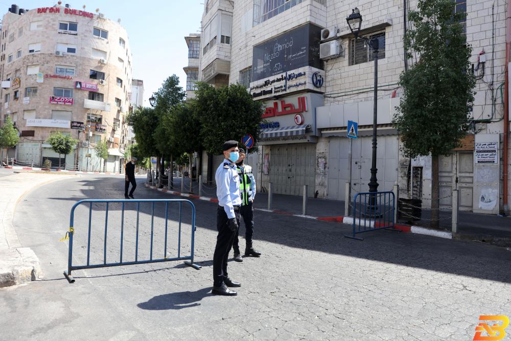 جانب من الإغلاقات الشاملة التي شهدتها مدينة رام الله خلال جائحة كورونا-تصوير وفا %42 من الأسر فقدت أكثر من نصف دخلها في إغلاق كورونا