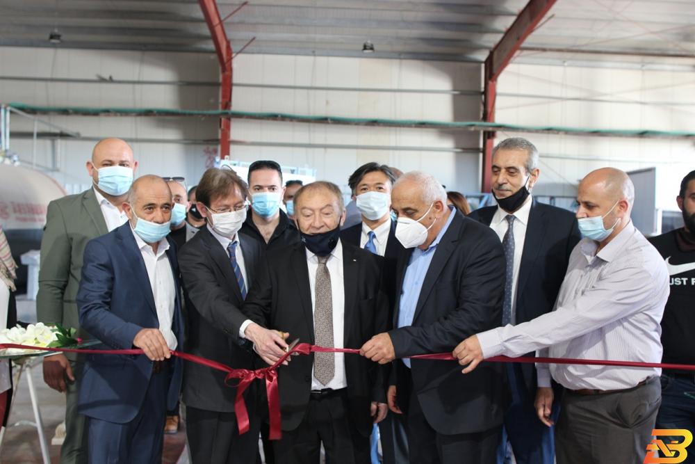 افتتاح ثلاثة مصانع جديدة في منطقة أريحا الصناعية الزراعية
