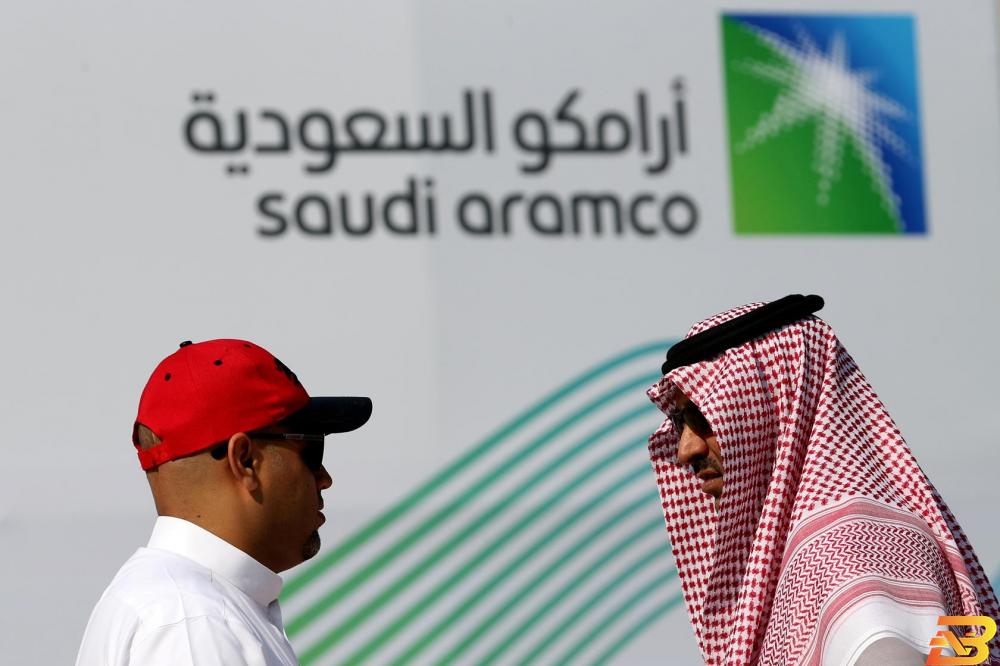 شعار شركة "أرامكو" السعودية-تصوير رويترز أرامكو تبيع سندات بقيمة 8 مليار دولار