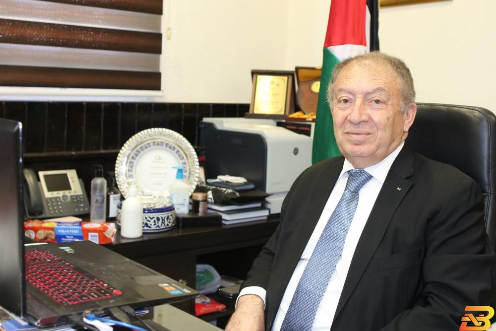 وزير الاقتصاد الوطني خالد العسيلي العسيلي يدعو ’الكومسيك’ لإعفاء البضائع الفلسطينية من الجمارك
