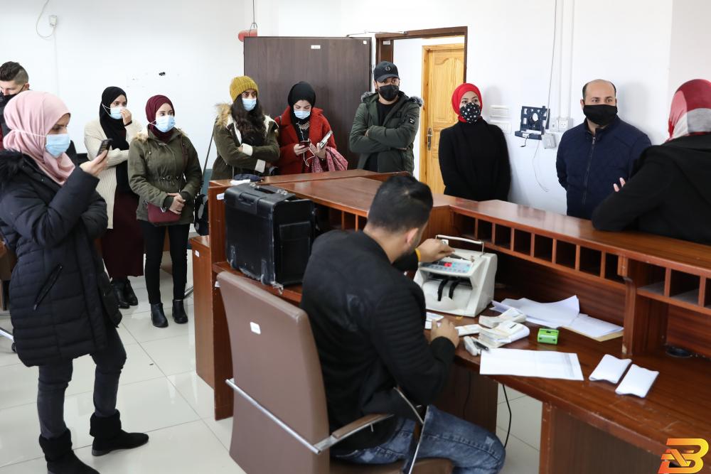 المتدربون يزورون غرفة المقاصة الآلية في سلطة النقد دورة تدريبية للصحفيين الاقتصاديين حول نظام الشيكات والمقاصة
