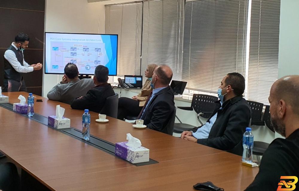 جانب من اللقاء بورصة فلسطين تقدم عرضا تعريفيا حول أنظمتها الجديدة