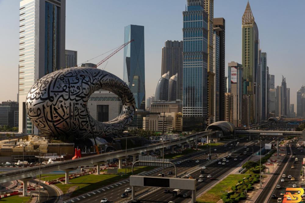 المركز المالي بوسط مدينة دبي-تصوير وكالات الاقتصاد الإماراتي غير النفطي سينمو 3.6 بالمئة في 2021