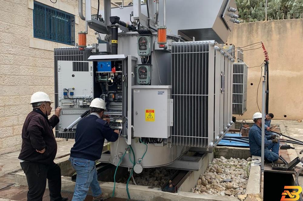 شركة كهرباء القدس تركّب محولاً في الجديرة