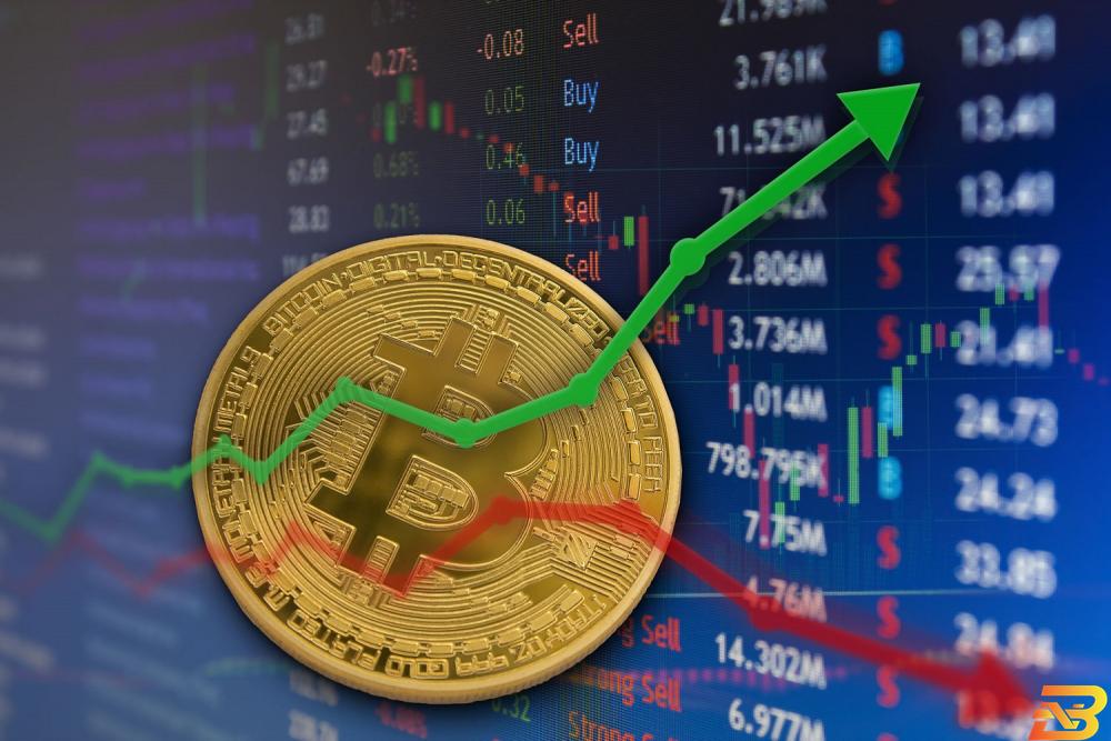 عملة بيتكوين-تصوير وكالات القيمة السوقية لـ ’بيتكوين’ تقترب من تريليون دولار