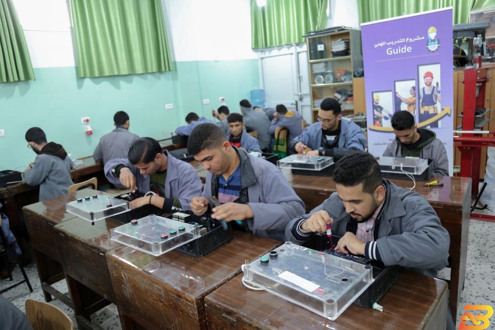 مشروع برنامج التدريب المهني الذي تنفذه جمعية عطاء فلسطين الخيرية بتمويل من (أيبك) أيبك تجدّد دعمها الاستراتيجي لجمعية عطاء فلسطين الخيرية