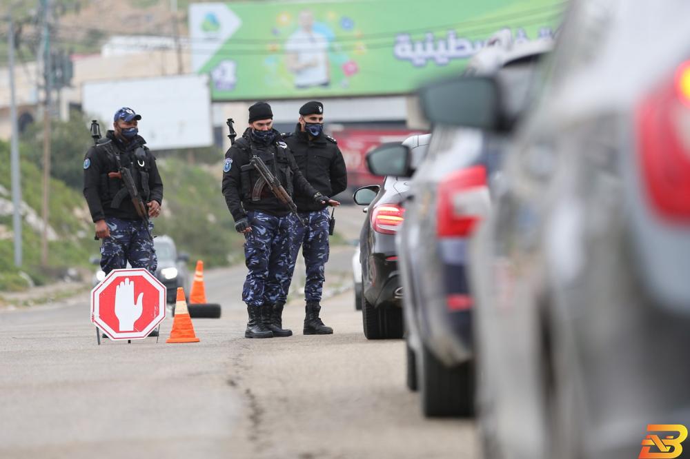 حواجز أمنية على مداخل المحافظات-تصوير وفا خلال 3 أيام- تحرير 1786 مخالفة بقيمة 265 ألف شيقل