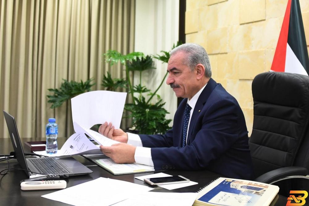 رئيس الوزراء محمد اشتية اشتية يوقّع مع الاتحاد الأوروبي اتفاقية لدعم قطاع الزراعة