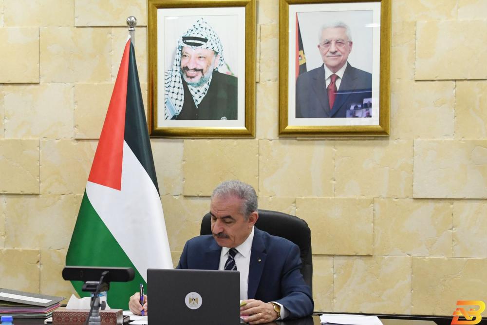 رئيس الوزراء محمد اشتية يترأس الجلسة الأسبوعية لمجلس الوزراء مجلس الوزراء يحدد ساعات الدوام خلال شهر رمضان